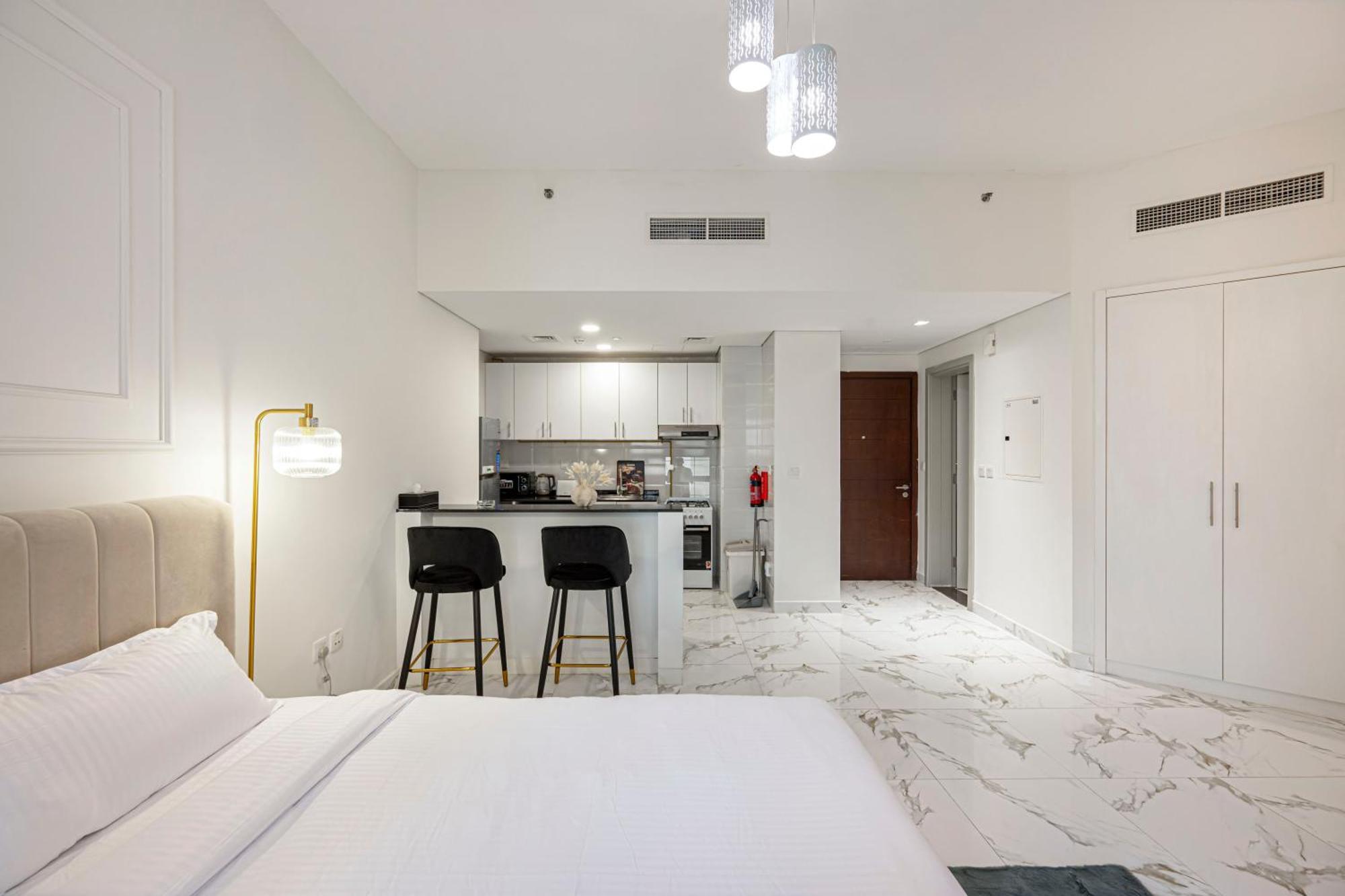 Relaxing In Exciting Dubailand District Appartamento