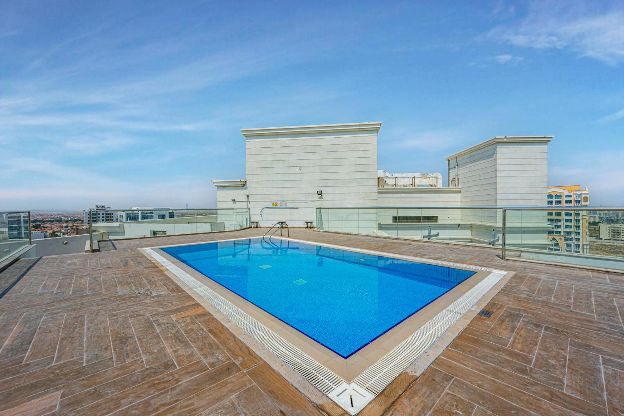 Relaxing In Exciting Dubailand District Appartamento *